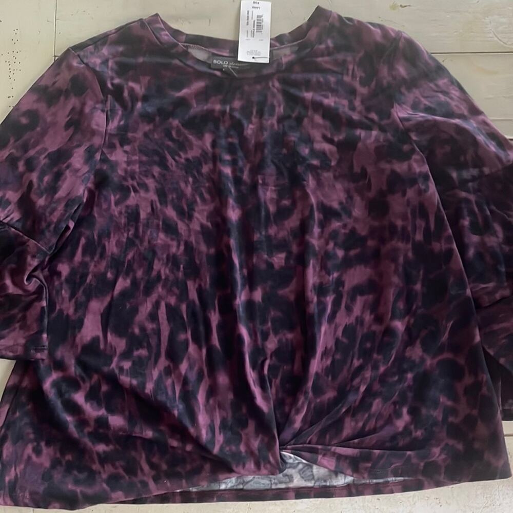 Women’s Shirt Large Purple Leopard Abstract Tier Flutter Sleeve Stretch Lightwt - Picture 1 of 5